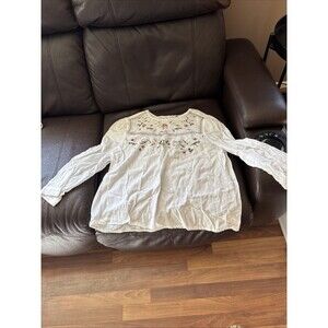 Women's Lucky Brand Blouse Size XL Long Sleeves White With Pink Flowers
